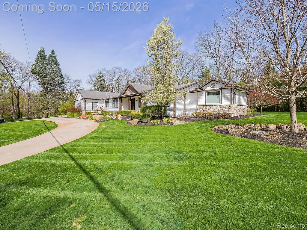 3720 E Clarkston Road Oakland Charter Township MI 48363