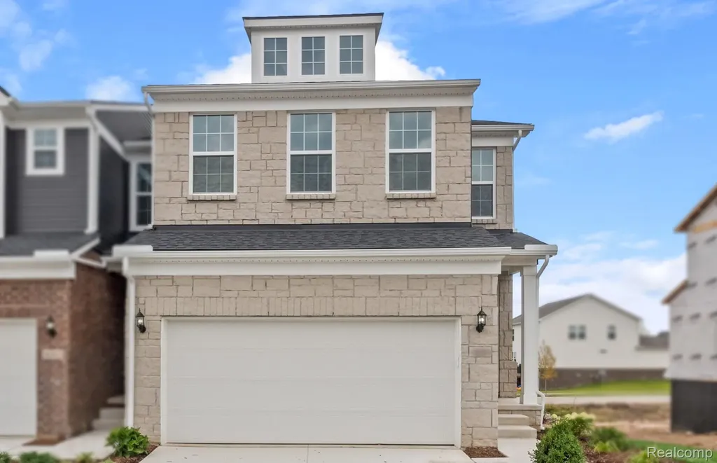 4048 - 72 Nottingham Circle Independence Charter Township MI 48346