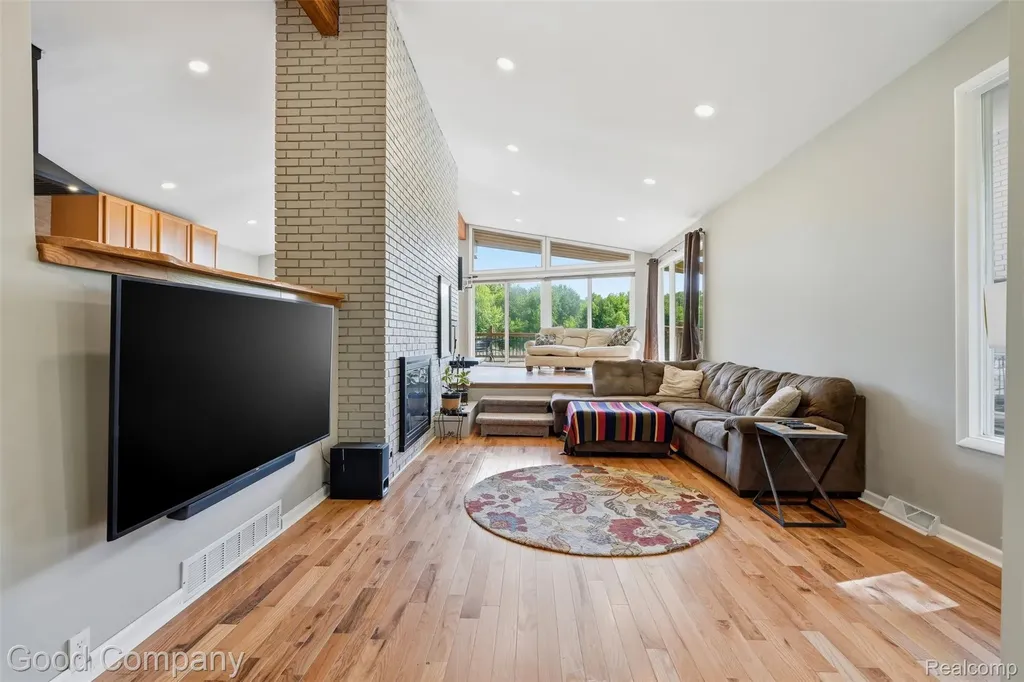 5130 Seymour Lake Road Brandon Charter Township MI 48371