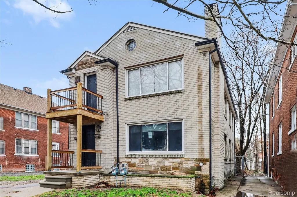 2241-2243 Clairmount Avenue Detroit City MI 48206