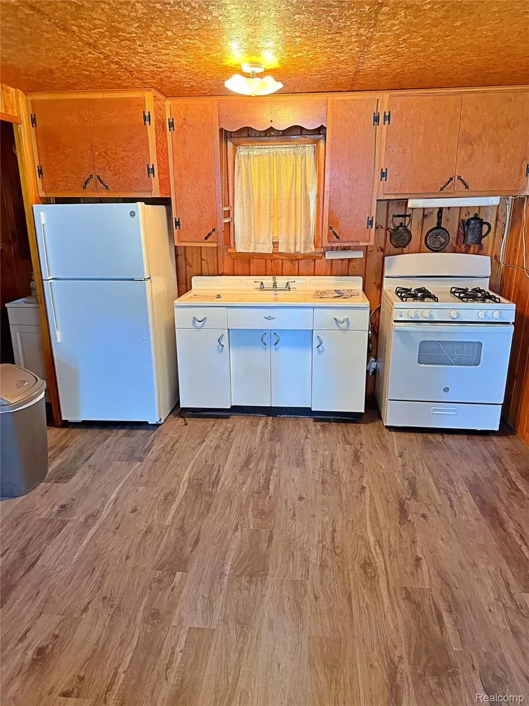1865 Mullet Avenue Richfield Township MI 48656