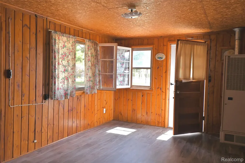 1865 Mullet Avenue Richfield Township MI 48656