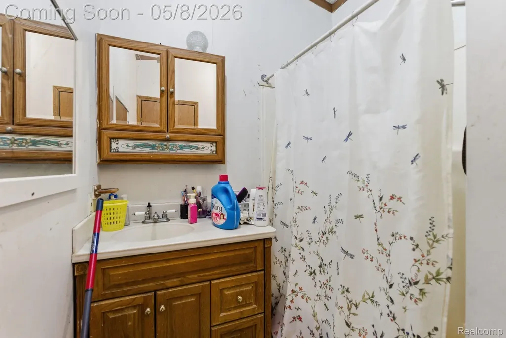 2905 S Plain Road Wells Township MI 48723