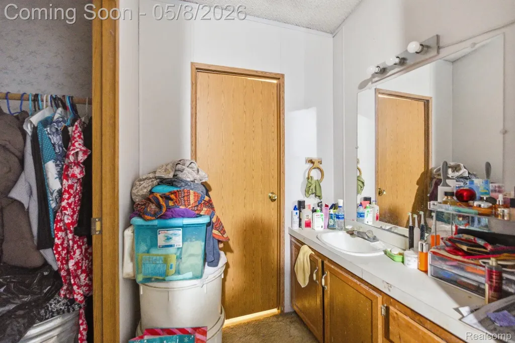 2905 S Plain Road Wells Township MI 48723