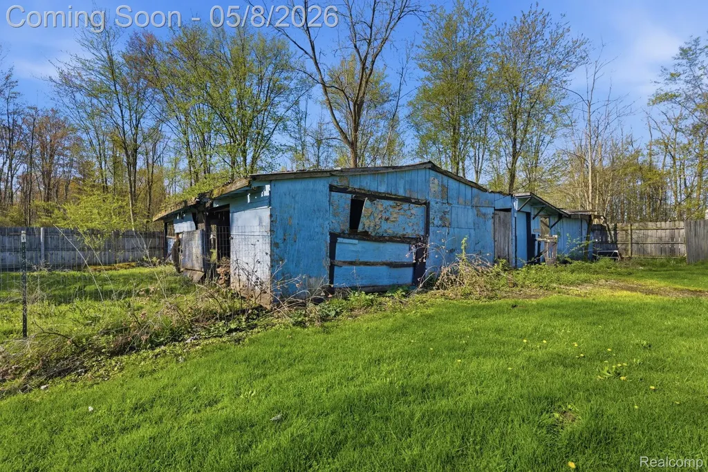 2905 S Plain Road Wells Township MI 48723