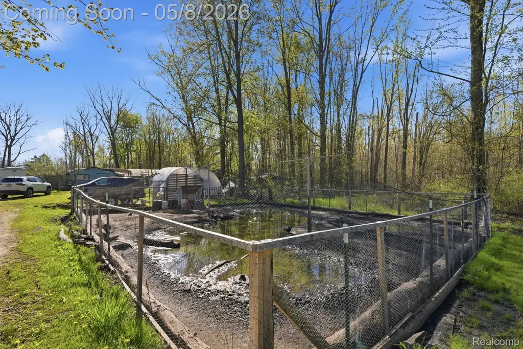 2905 S Plain Road Wells Township MI 48723