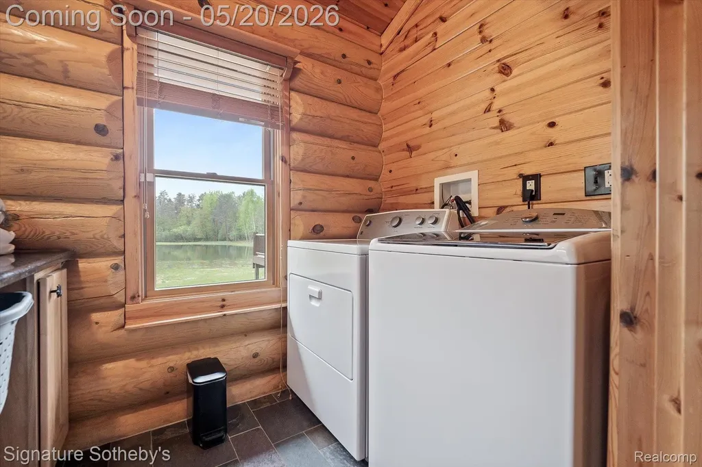 2631 W Blackmore Road Fremont Township MI 48744