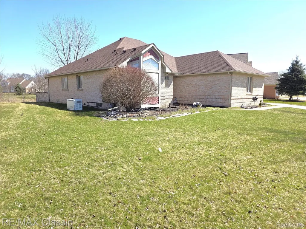 21966 Hunter Circle S Taylor City MI 48180