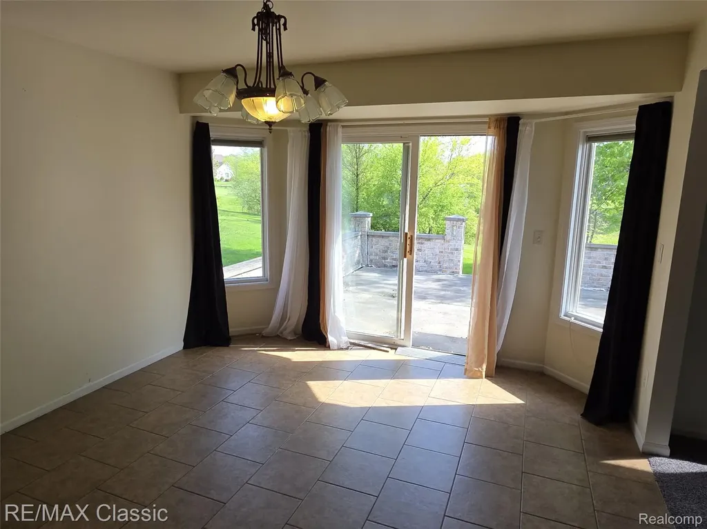 21966 Hunter Circle S Taylor City MI 48180