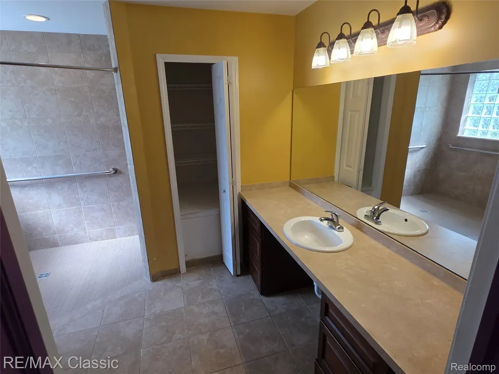 21966 Hunter Circle S Taylor City MI 48180