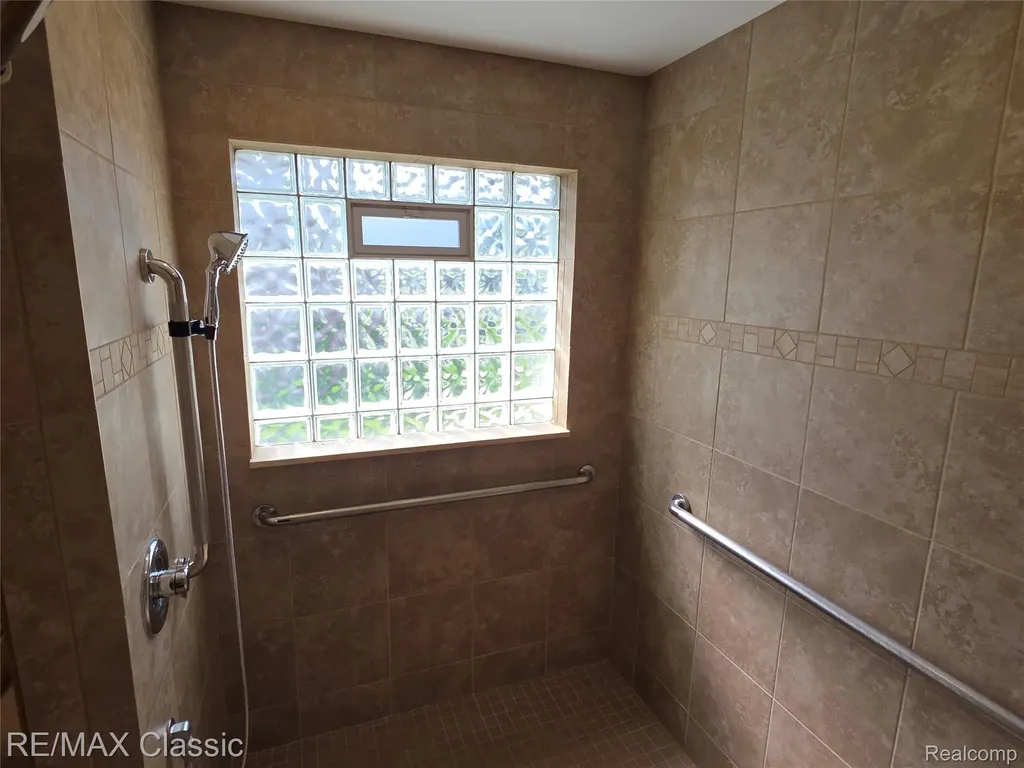21966 Hunter Circle S Taylor City MI 48180