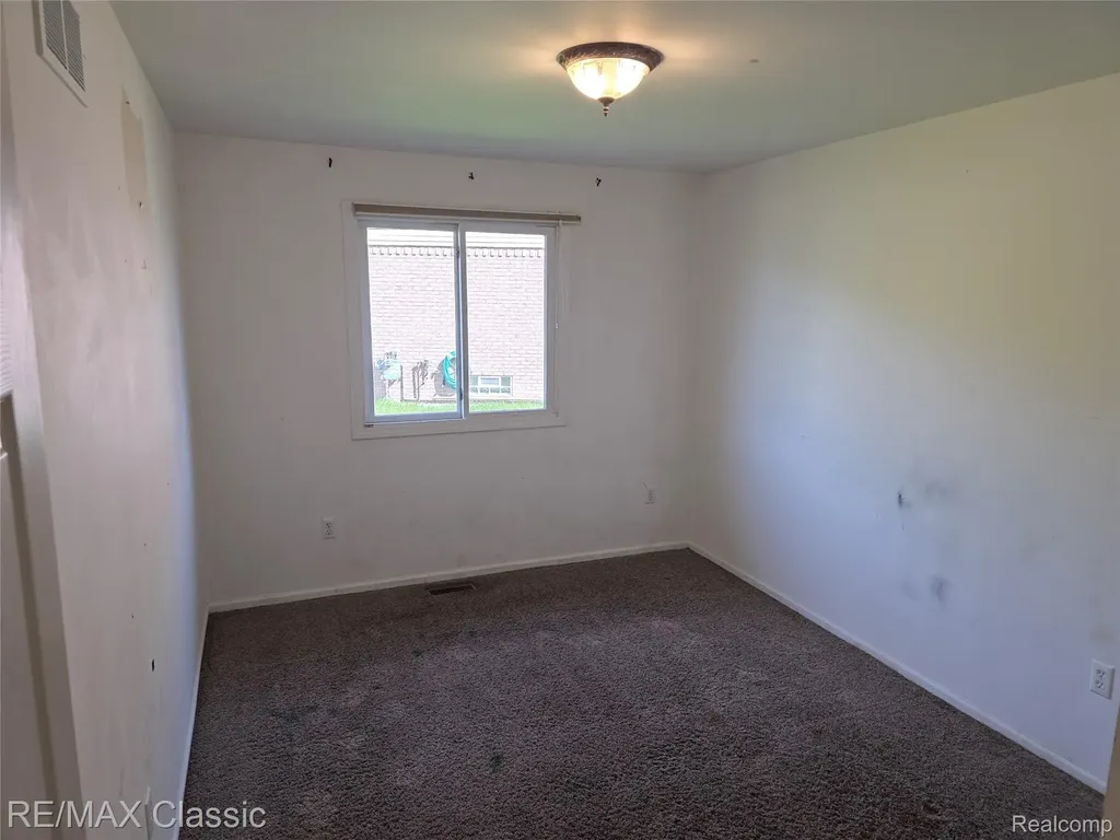 21966 Hunter Circle S Taylor City MI 48180