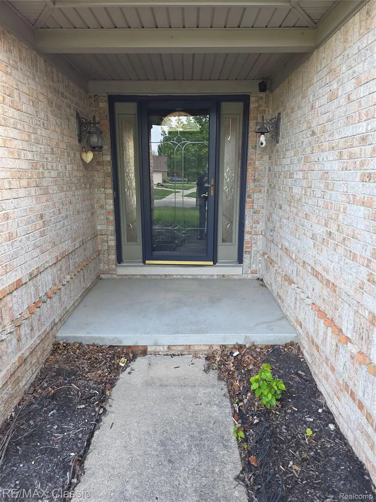 21966 Hunter Circle S Taylor City MI 48180