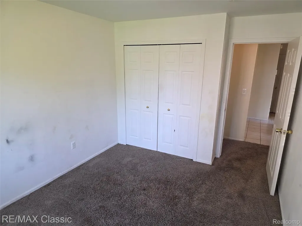 21966 Hunter Circle S Taylor City MI 48180