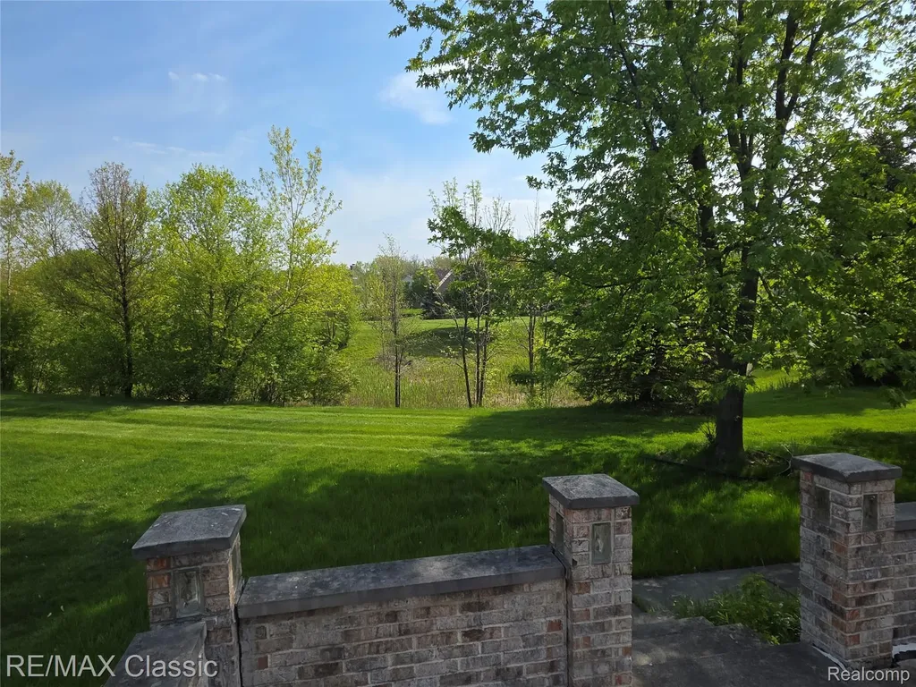 21966 Hunter Circle S Taylor City MI 48180