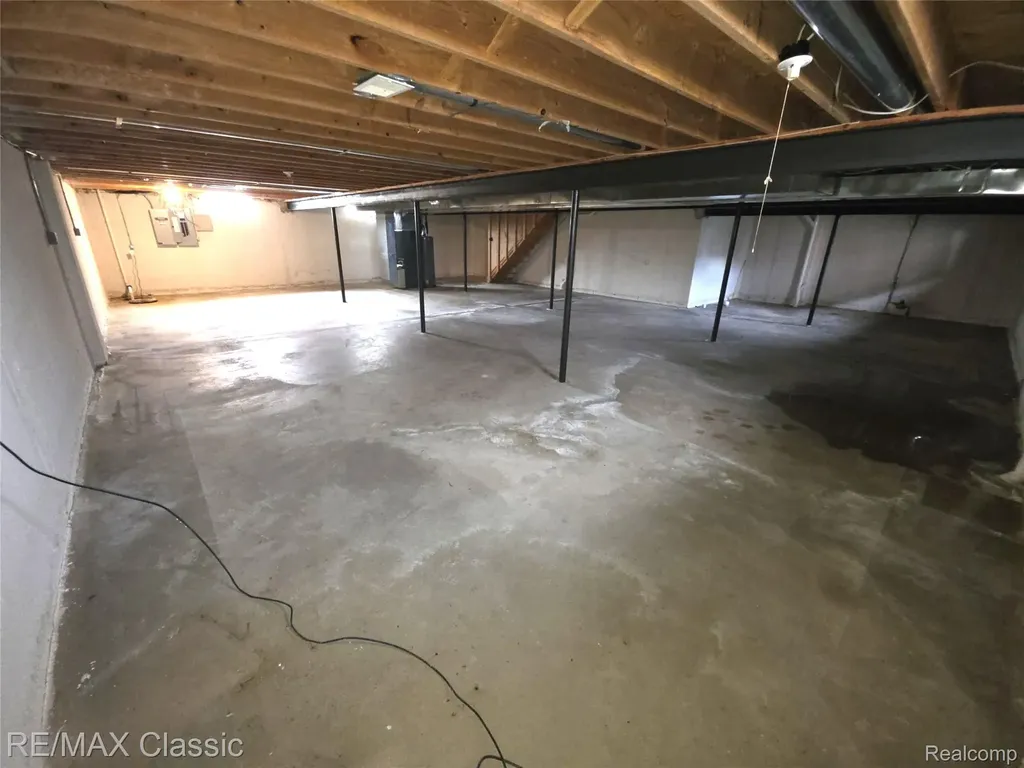 21966 Hunter Circle S Taylor City MI 48180