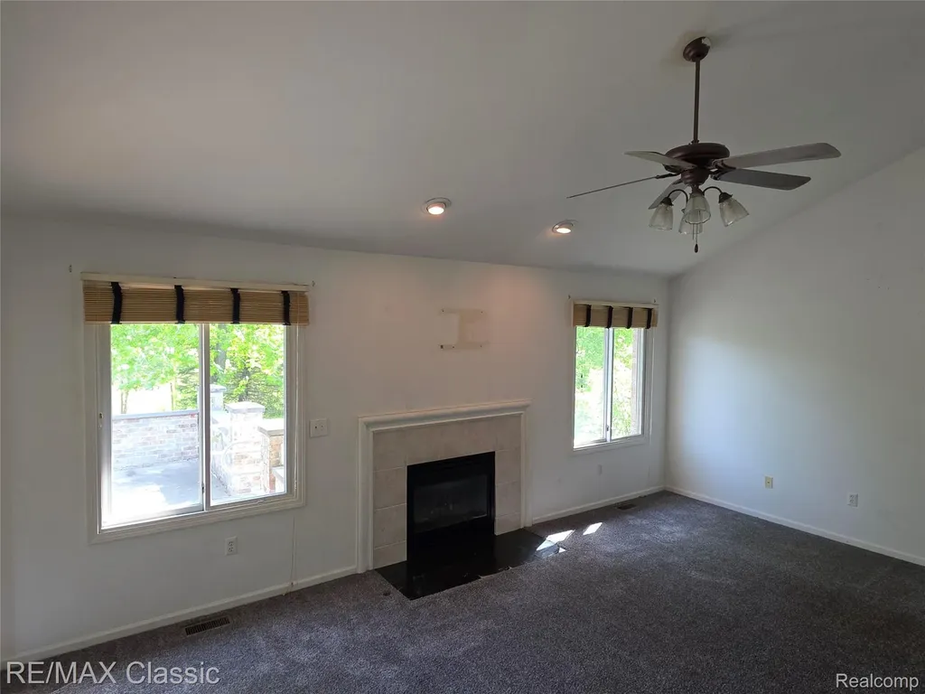 21966 Hunter Circle S Taylor City MI 48180