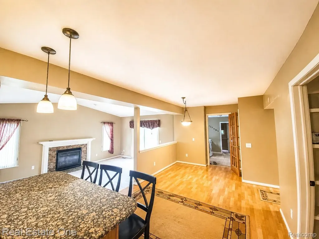 4656 Desert Bridge Court Highland Charter Township MI 48356