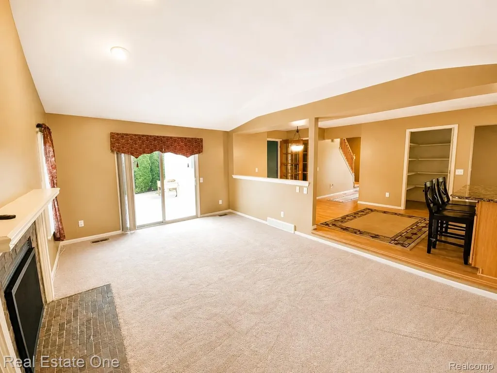 4656 Desert Bridge Court Highland Charter Township MI 48356