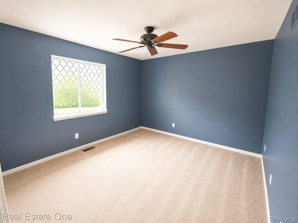 4656 Desert Bridge Court Highland Charter Township MI 48356