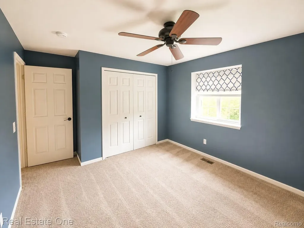 4656 Desert Bridge Court Highland Charter Township MI 48356