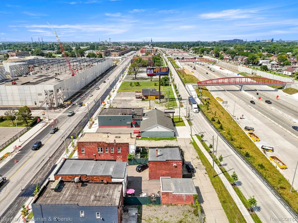6632 W Fort Street Detroit City MI 48209