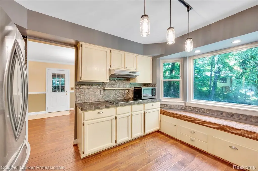8873 Nepahwin Drive Independence Charter Township MI 48348