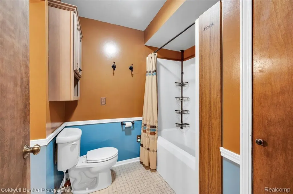 8873 Nepahwin Drive Independence Charter Township MI 48348