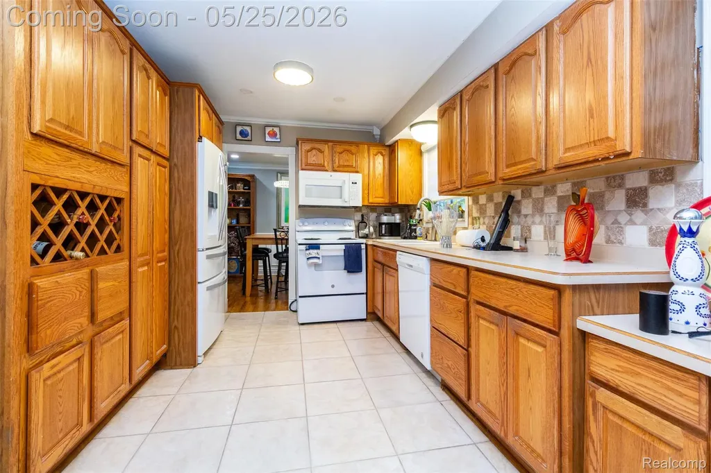 42928 Versailles Road Canton Charter Township MI 48187