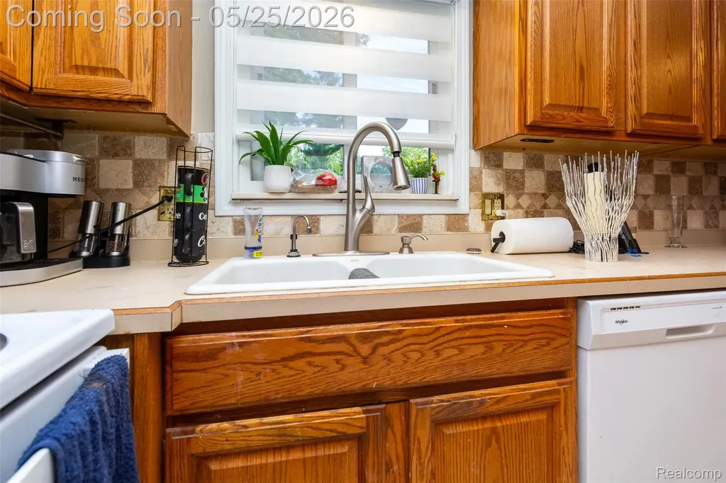 42928 Versailles Road Canton Charter Township MI 48187