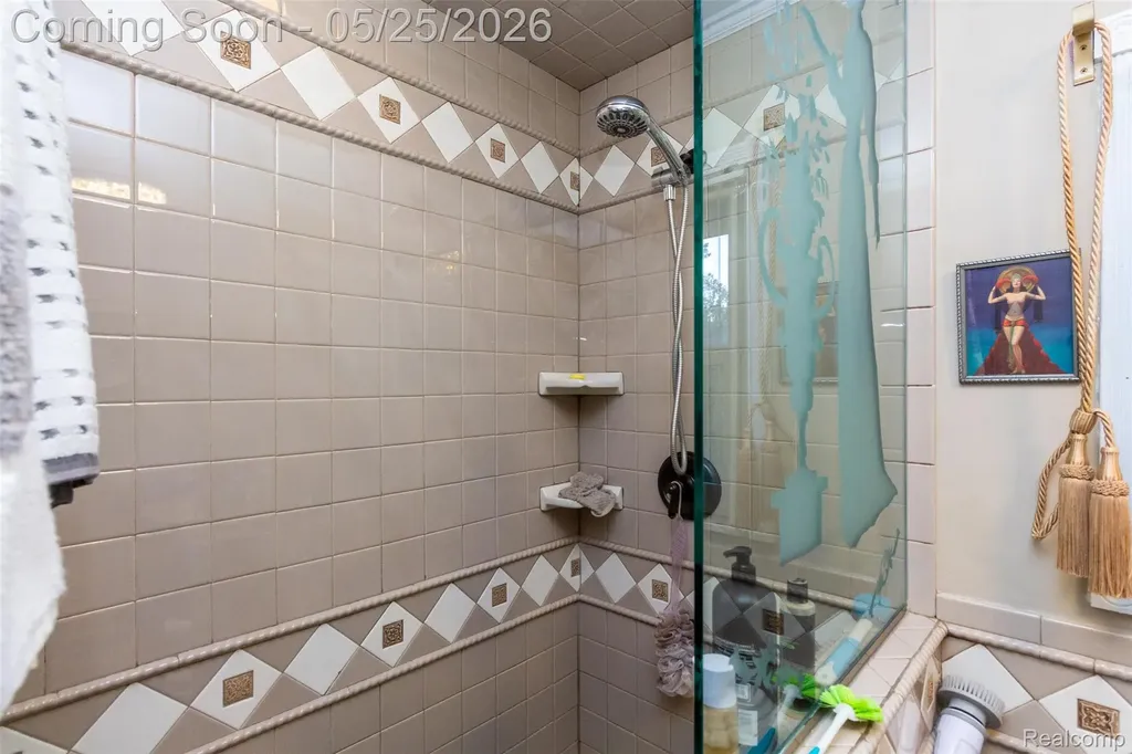 42928 Versailles Road Canton Charter Township MI 48187