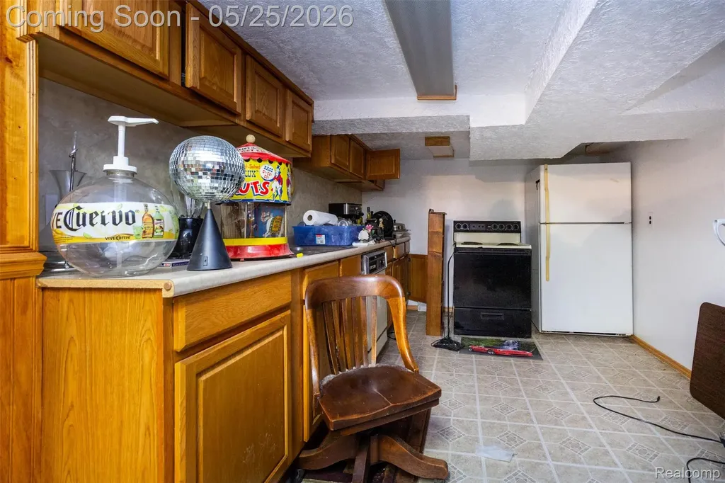 42928 Versailles Road Canton Charter Township MI 48187