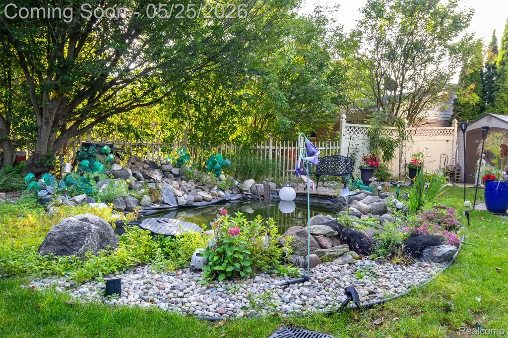 42928 Versailles Road Canton Charter Township MI 48187