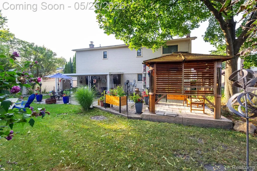42928 Versailles Road Canton Charter Township MI 48187