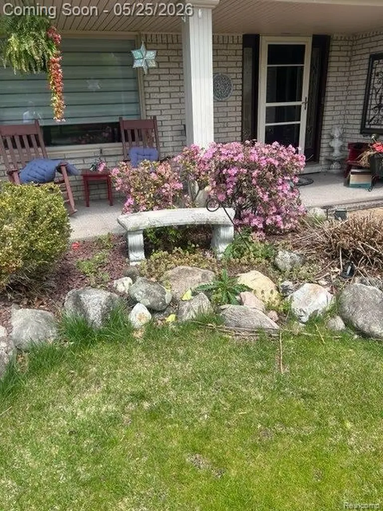 42928 Versailles Road Canton Charter Township MI 48187