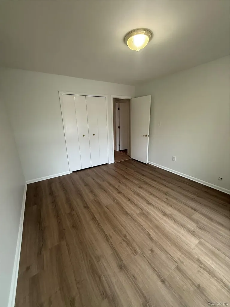 150 E Long Lake Road Bloomfield Charter Township MI 48304