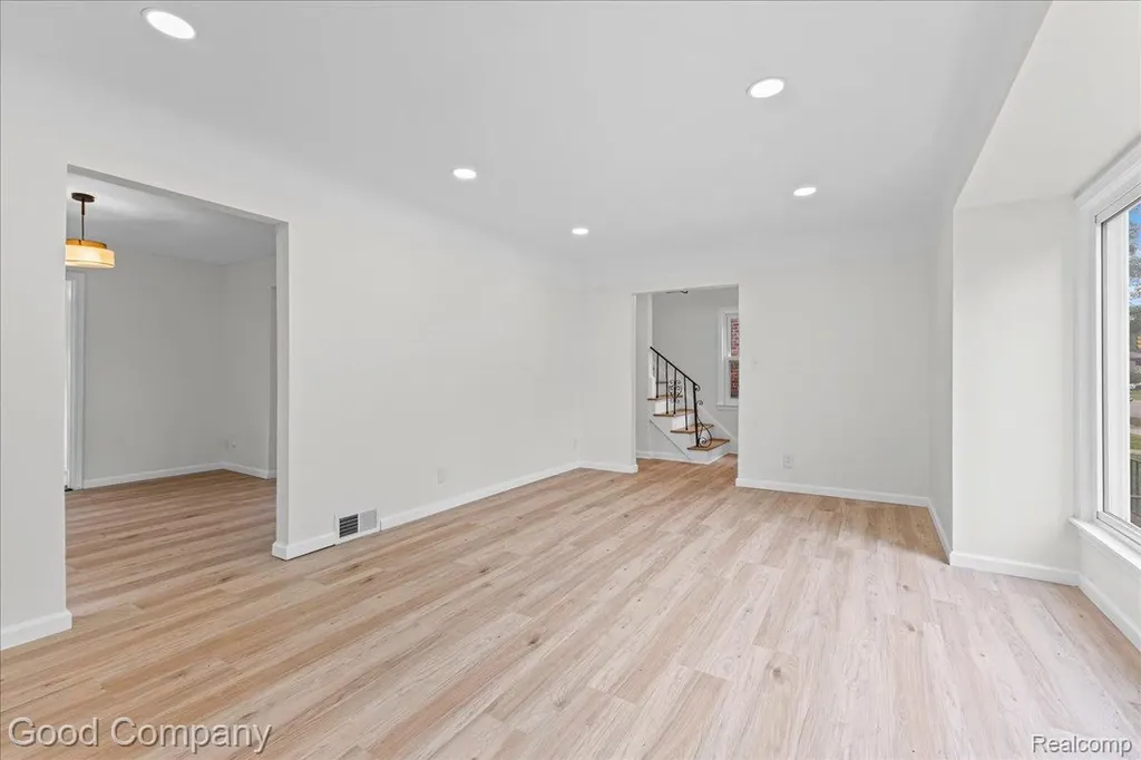 13517 Pembroke Avenue Detroit City MI 48235