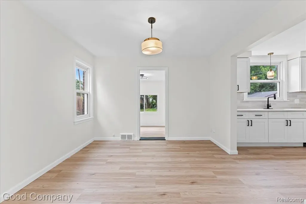 13517 Pembroke Avenue Detroit City MI 48235