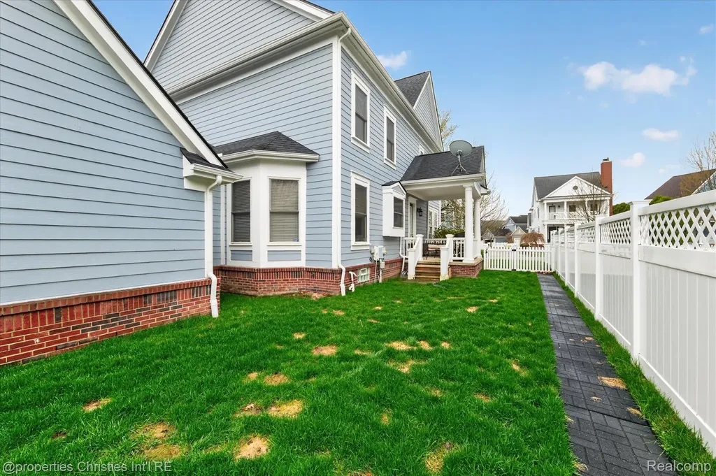 50342 Hancock Street Canton Charter Township MI 48188