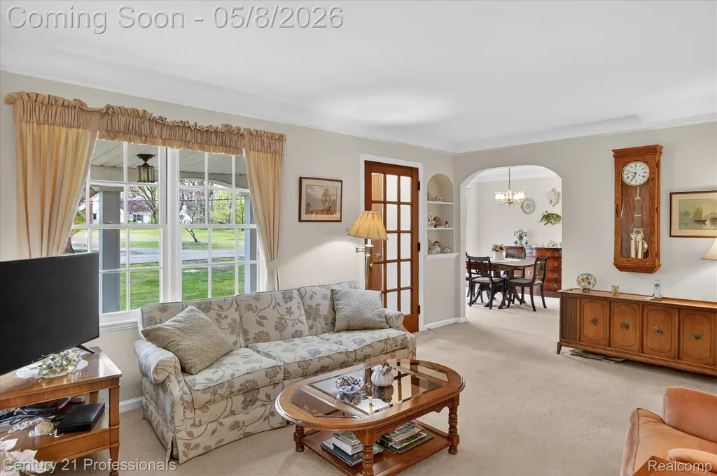 15985 Oak Drive Livonia City MI 48154