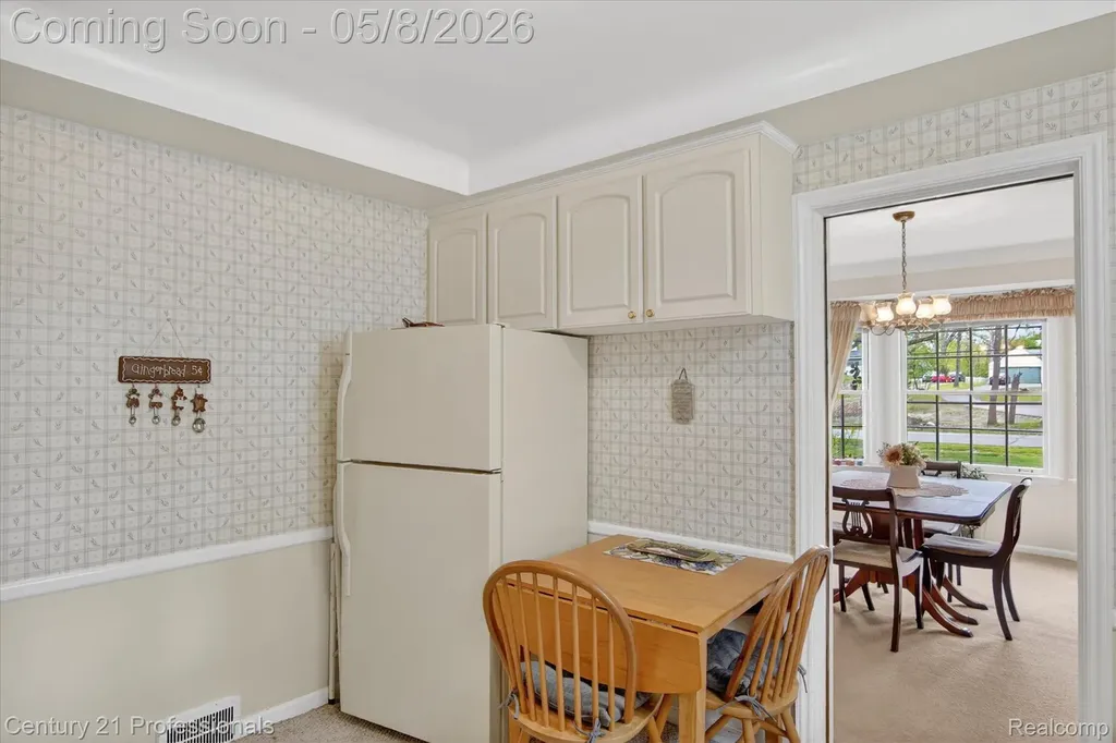 15985 Oak Drive Livonia City MI 48154