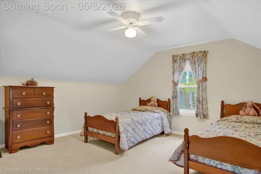 15985 Oak Drive Livonia City MI 48154