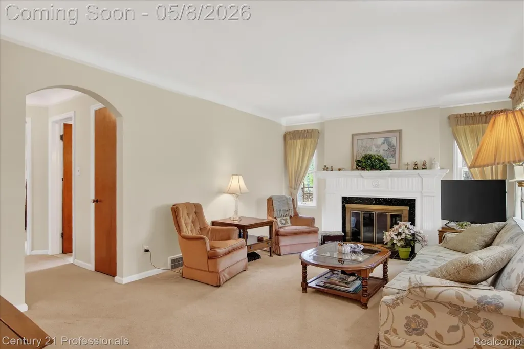 15985 Oak Drive Livonia City MI 48154