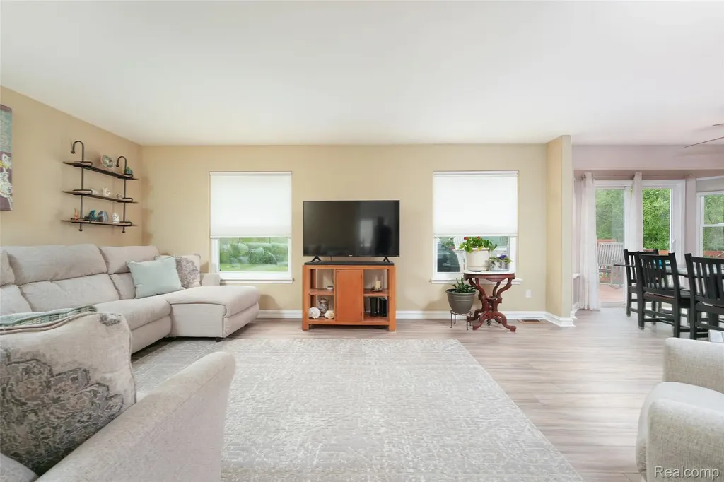 25929 Clark Novi City MI 48375