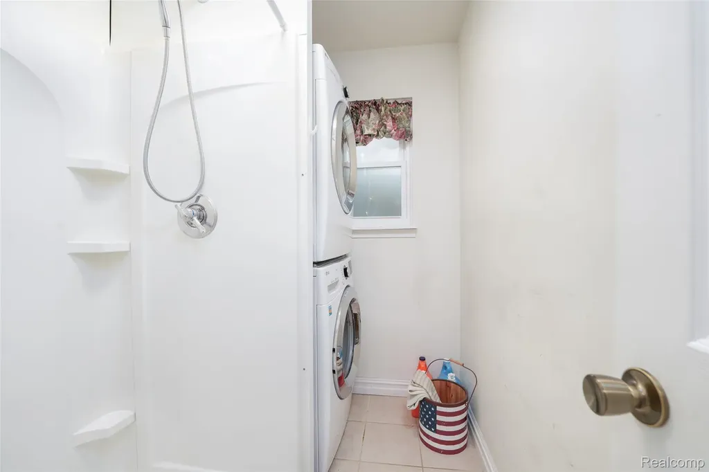 25929 Clark Novi City MI 48375