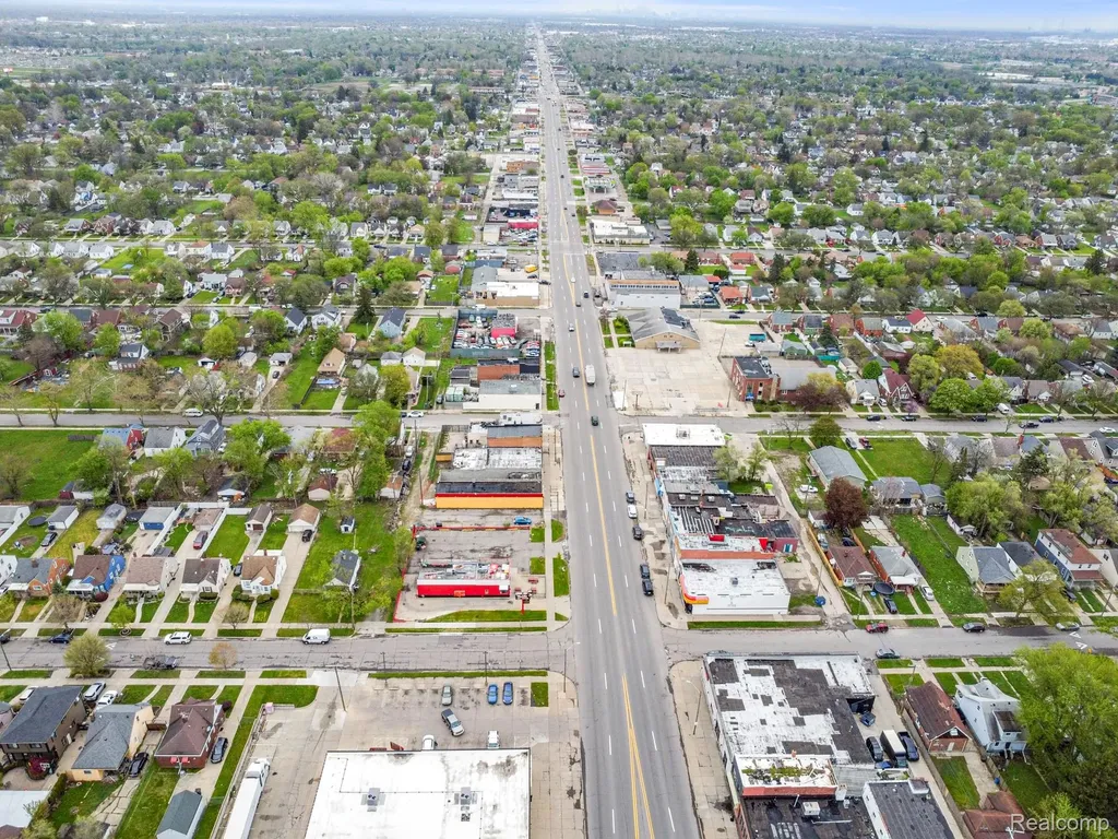 19420 W Warren Avenue Detroit City MI 48228