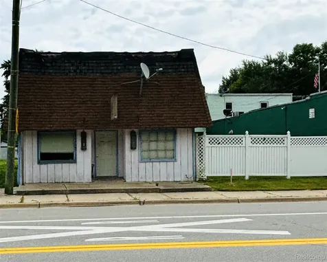3136 Main Street Emmett Village MI 48022