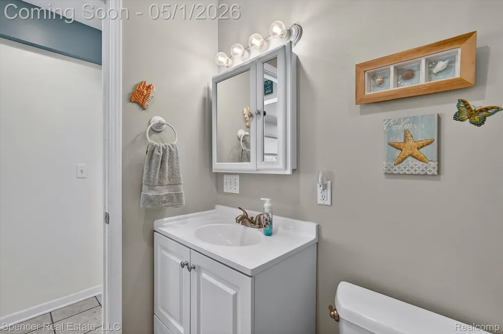 604 Gaffney Highland Charter Township MI 48356