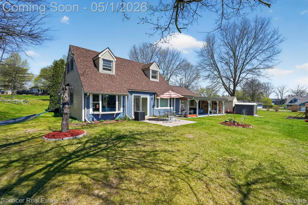 604 Gaffney Highland Charter Township MI 48356
