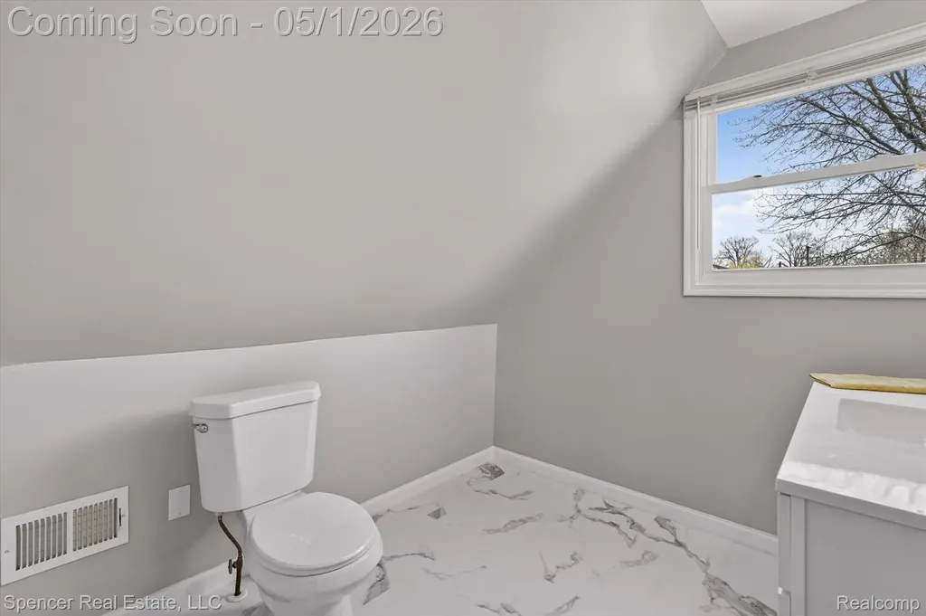 604 Gaffney Highland Charter Township MI 48356